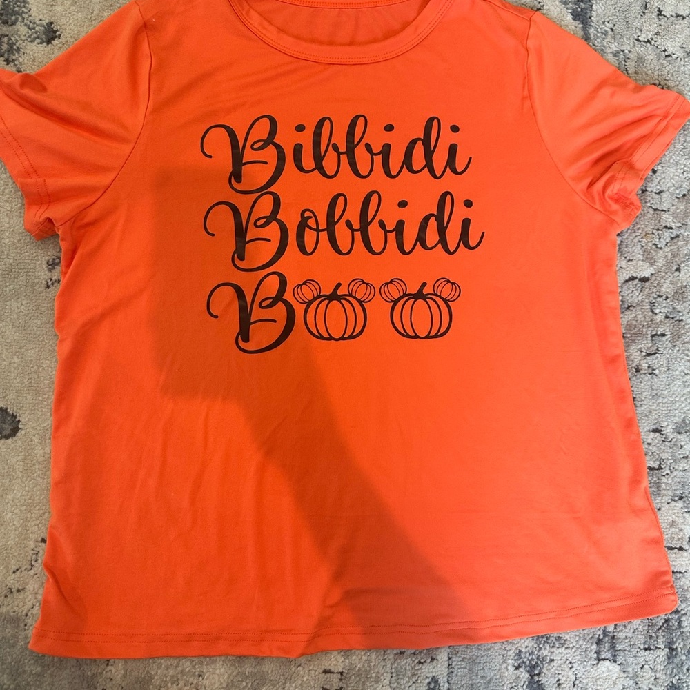 Orange T-Shirt great for Disney!